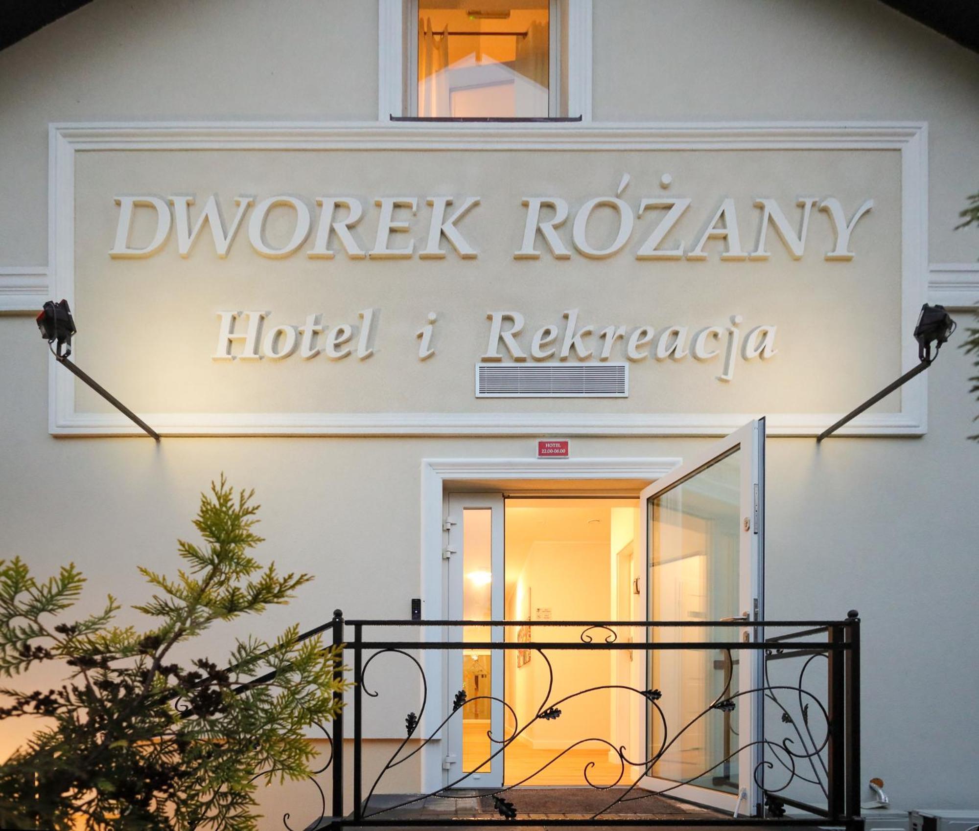 Dworek Rozany Hotel & Restauracja Namyslow Exterior photo